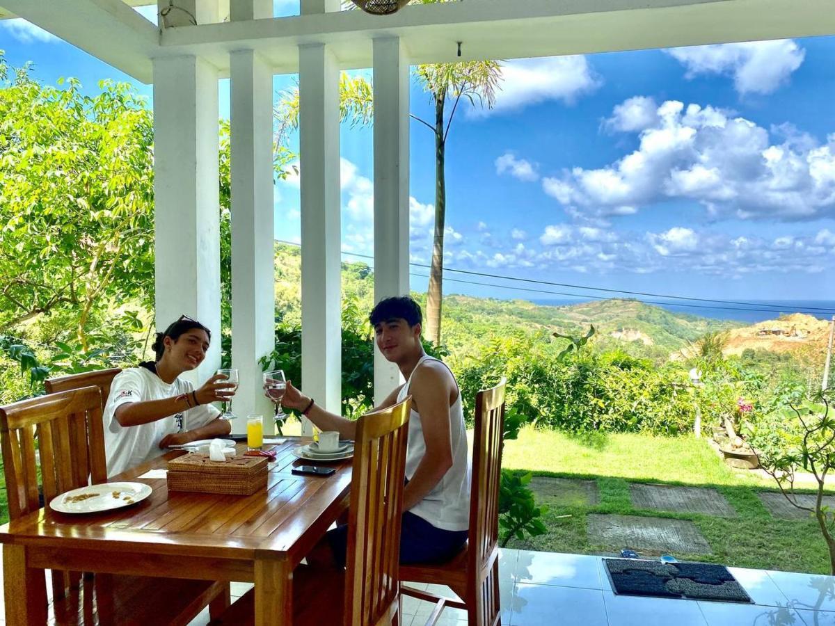 The Hill View Lombok Hotel Kuta  Exterior photo