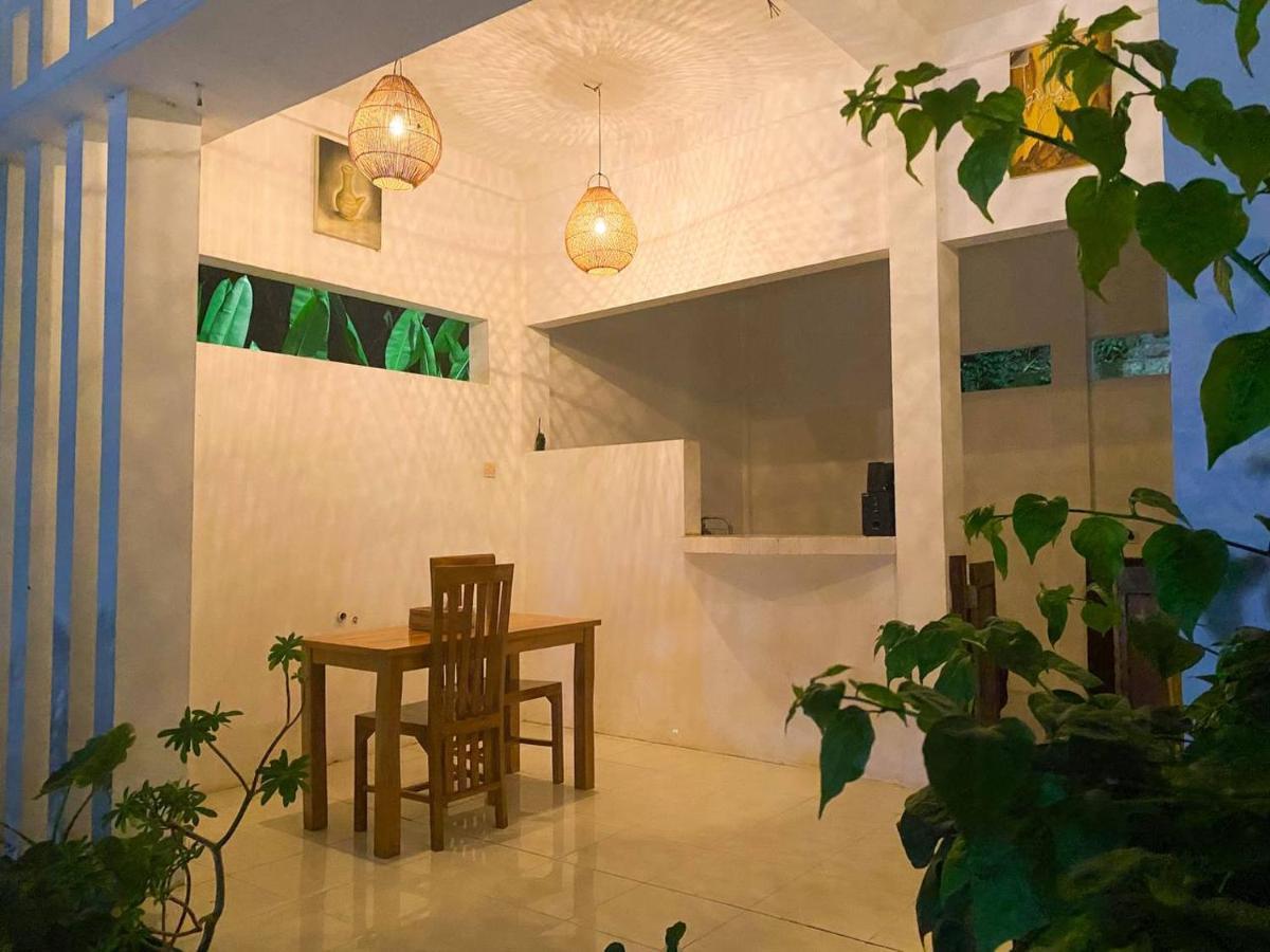 The Hill View Lombok Hotel Kuta  Exterior photo