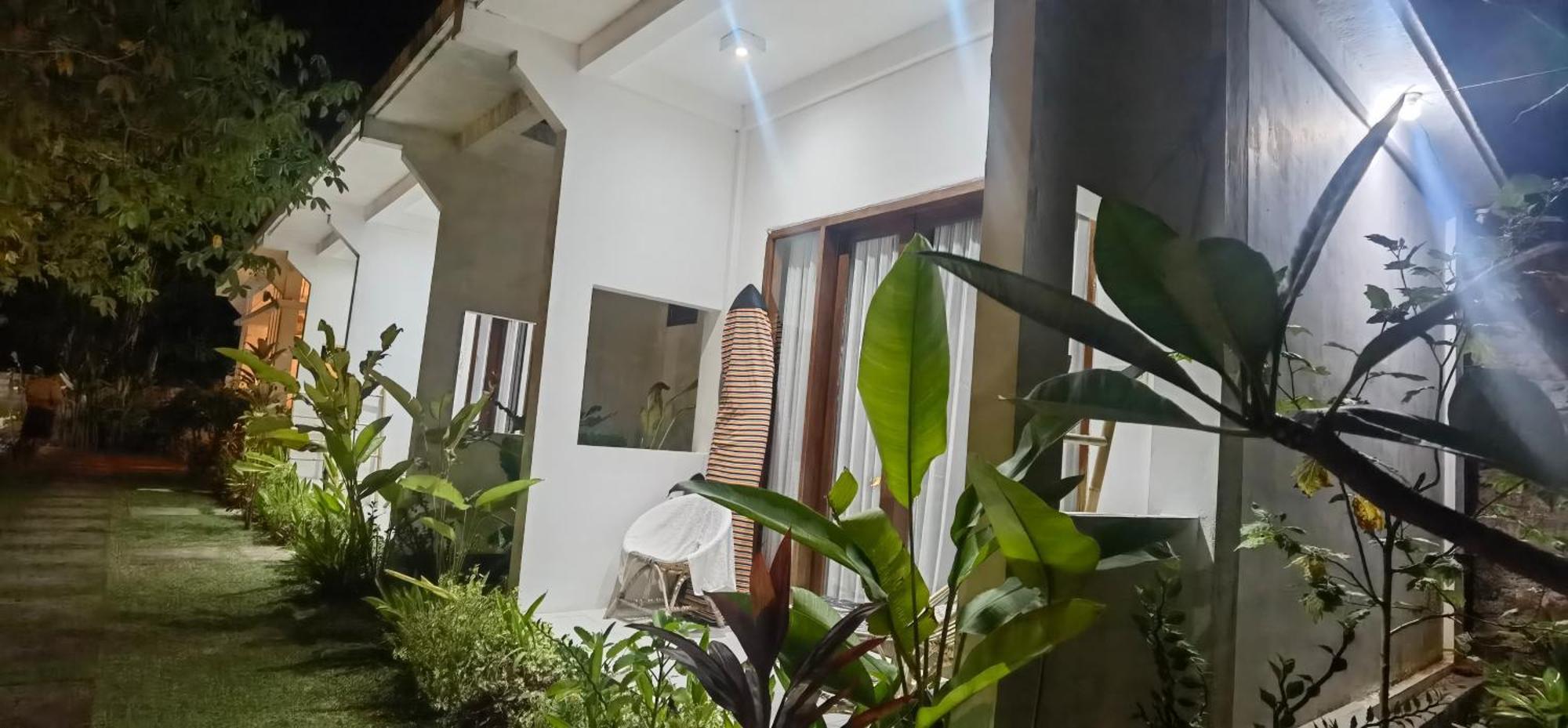 The Hill View Lombok Hotel Kuta  Exterior photo