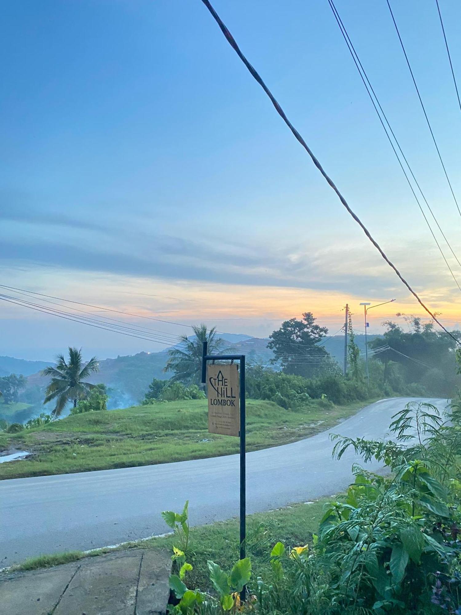The Hill View Lombok Hotel Kuta  Exterior photo