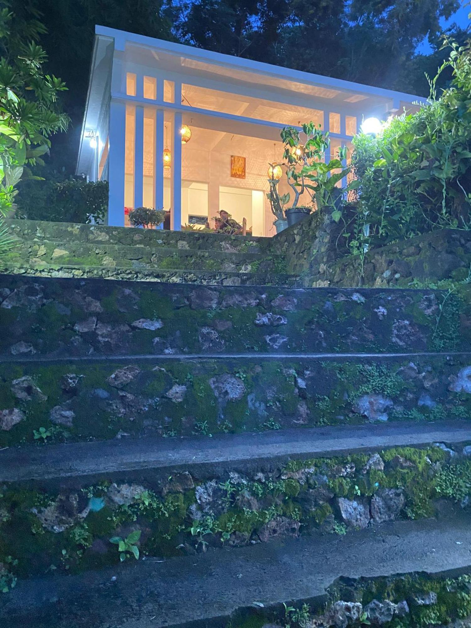 The Hill View Lombok Hotel Kuta  Exterior photo